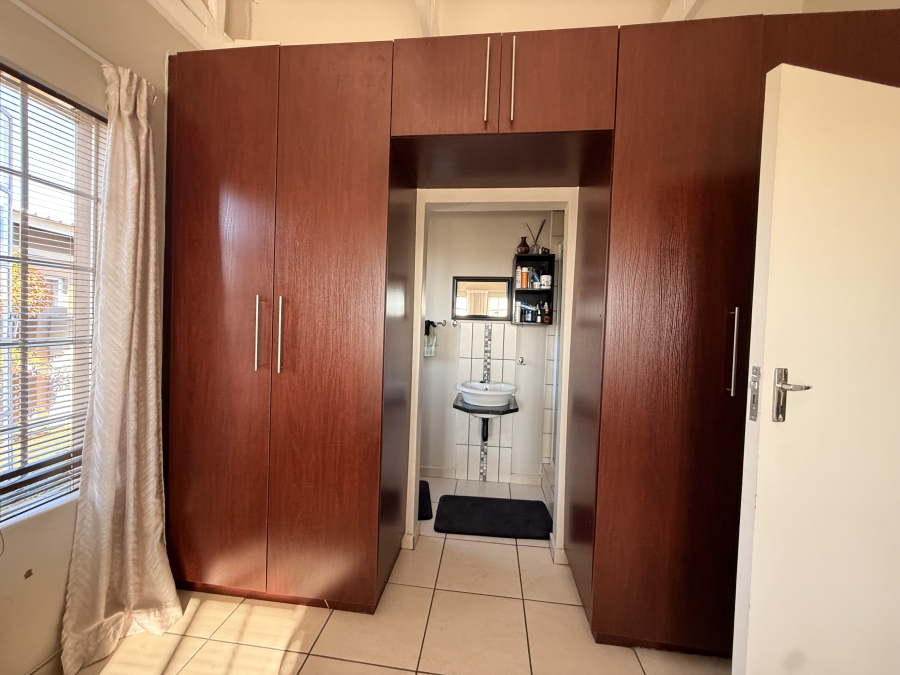 3 Bedroom Property for Sale in Waterval East North West